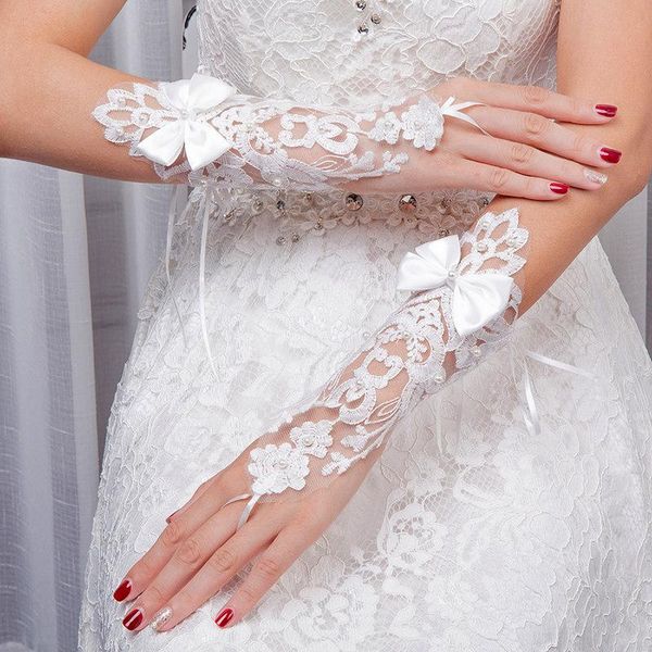 bridal gloves delicate elegant wedding fingerless ivory white lace bridesmaids short bride accessories
bridal gloves delicate elegant wedding fingerless ivory white lace bridesmaids short bride accessories