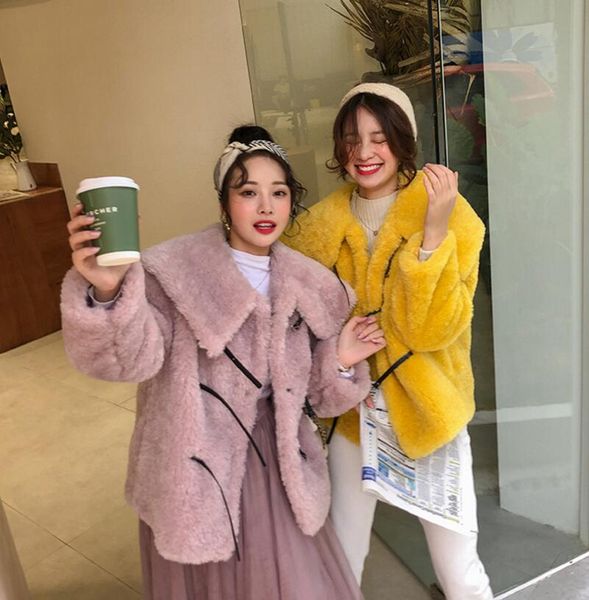 2019 winter vintage lapel curly hairy shaggy belt button faux fur coat women single-breasted short warm fur jacket loose outwear, Black
2019 winter vintage lapel curly hairy shaggy belt button faux fur coat women single-breasted short warm fur jacket loose outwear, Black
