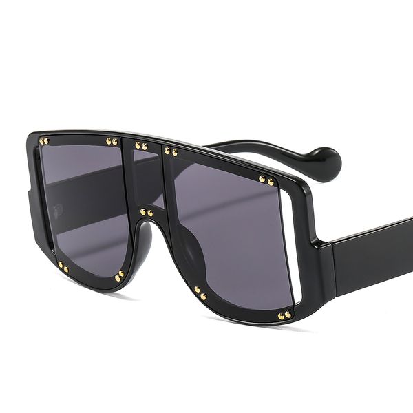 european and american personality big frame rivet color sunglasses fashion trend punk ft one-piece cross-border sunglasses 2081, White;black
european and american personality big frame rivet color sunglasses fashion trend punk ft one-piece cross-border sunglasses 2081, White;black