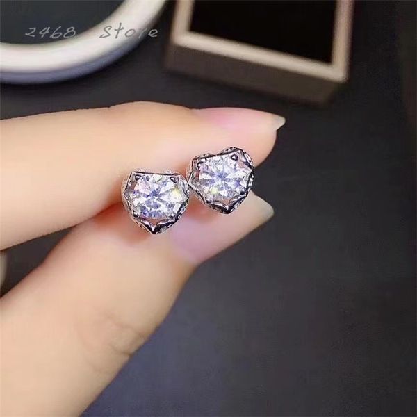 style moissan diamond 925 silver women's earrings small and cute suitable for all occasions, Golden
style moissan diamond 925 silver women's earrings small and cute suitable for all occasions, Golden