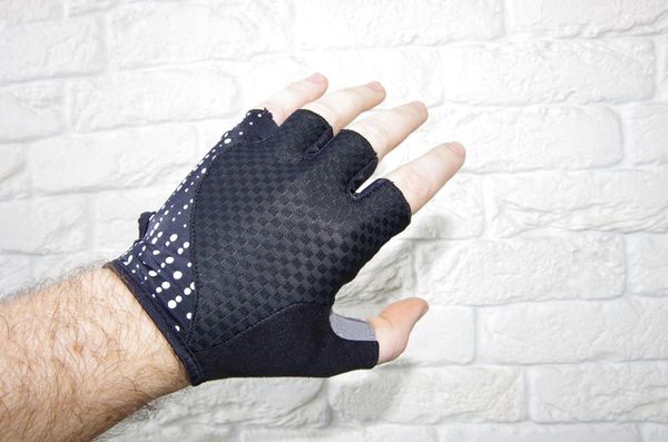 darevie reflective cycling gloves half finger cycling glove with verlco sponge padded er light soft bike glovesg, Blue;gray
darevie reflective cycling gloves half finger cycling glove with verlco sponge padded er light soft bike glovesg, Blue;gray