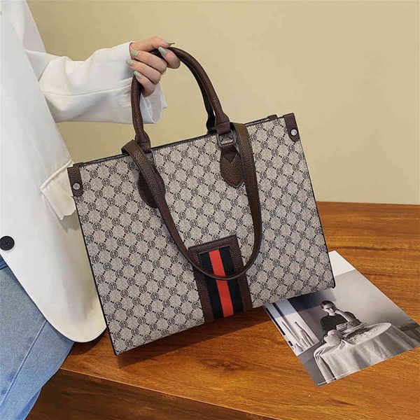 2022 factory wholesale new model bag women's bag korean texture capacity portable printed versatile one shoulder armpit bags
2022 factory wholesale new model bag women's bag korean texture capacity portable printed versatile one shoulder armpit bags