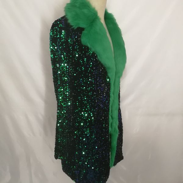 mens faux fur green sequins long coat luxury costume sequined feathers outerwear tide male nightclub singer concert overcoat, Black;red
mens faux fur green sequins long coat luxury costume sequined feathers outerwear tide male nightclub singer concert overcoat, Black;red