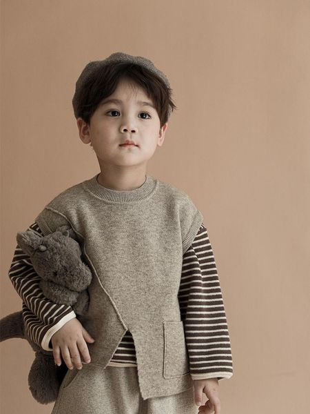 waistcoat children's knitted boys' spring autumn vest foreign style simple top, Camo
waistcoat children's knitted boys' spring autumn vest foreign style simple top, Camo