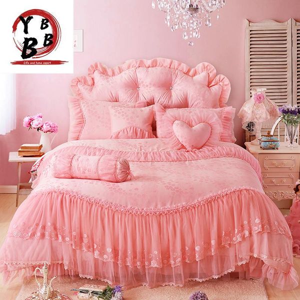 bedding sets 2021 pink jacquard wedding 4pcs king size duvet cover set lace luxury bedlinen bedspread princess bedclothes
bedding sets 2021 pink jacquard wedding 4pcs king size duvet cover set lace luxury bedlinen bedspread princess bedclothes