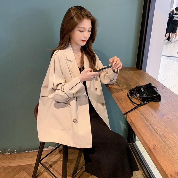 spring and autumn korean style contrast color bright line high sense fried street net celebrity small suit jacket, White;black
spring and autumn korean style contrast color bright line high sense fried street net celebrity small suit jacket, White;black