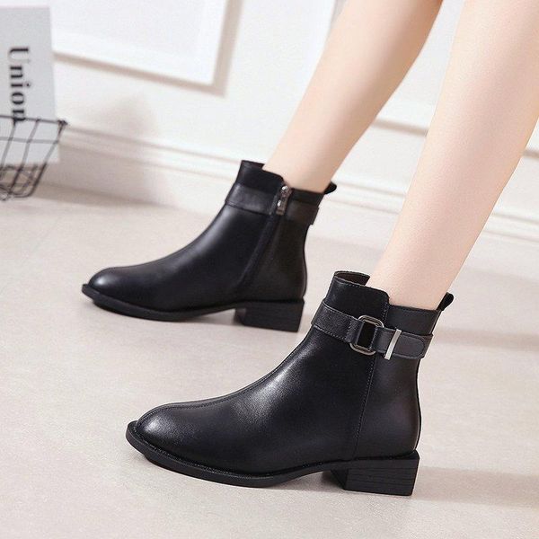 boots plus-velvet women's autumn/winter round-headed low-heeled keep warm fashion, Black
boots plus-velvet women's autumn/winter round-headed low-heeled keep warm fashion, Black