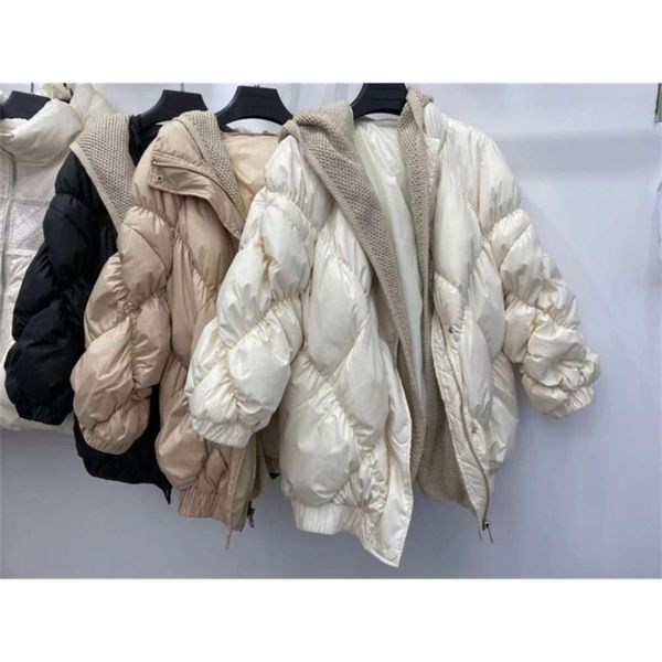 winter two-piece knitted hooded down jacket women's short white duck thickened warm, Black
winter two-piece knitted hooded down jacket women's short white duck thickened warm, Black