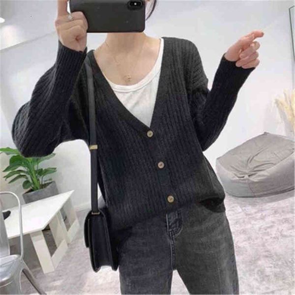 women's knits & tees female cardigan knitted with v-neck cleavage, jacket casual buttons, bat sleeve, white sweater, sleek, autumn, wom
women's knits & tees female cardigan knitted with v-neck cleavage, jacket casual buttons, bat sleeve, white sweater, sleek, autumn, wom