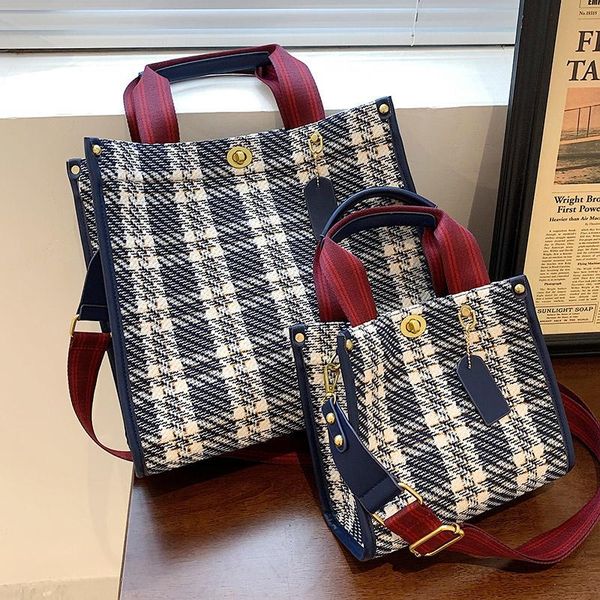 evening bags designer small shopper crossbody shoulder for women 2021 fashion trends female casual shopping handbags totes
evening bags designer small shopper crossbody shoulder for women 2021 fashion trends female casual shopping handbags totes