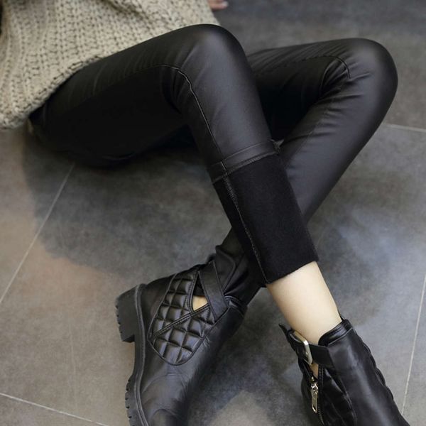 women's 2020 new high waisted autumn and winter plush thickened leggings frosted imitation leather tight legged cotton pants, Black;white
women's 2020 new high waisted autumn and winter plush thickened leggings frosted imitation leather tight legged cotton pants, Black;white