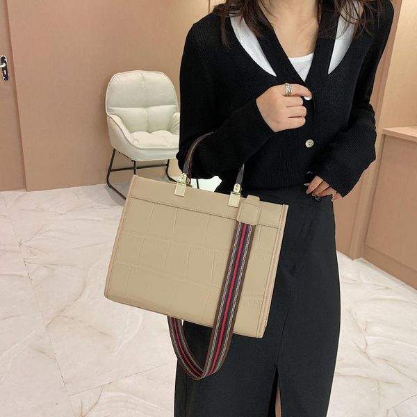 evening bags commuter bag handbags 2021 autumn and winter large-capacity wide shoulder strap handbag korean personality single m
evening bags commuter bag handbags 2021 autumn and winter large-capacity wide shoulder strap handbag korean personality single m