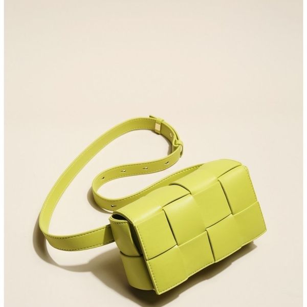 cassette waist leather woven small 2021 new messenger chest women's fashion bag
cassette waist leather woven small 2021 new messenger chest women's fashion bag
