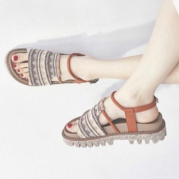 sandals 2021 women platform summer retro roman designer casual slippers flat british wind thick-soled outdoor open toe shoes, Black
sandals 2021 women platform summer retro roman designer casual slippers flat british wind thick-soled outdoor open toe shoes, Black