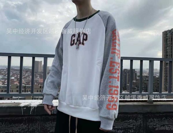 2021fw autumn winter gap splicing raglan sleeves plush men's and women's same round neck sweater, Black
2021fw autumn winter gap splicing raglan sleeves plush men's and women's same round neck sweater, Black