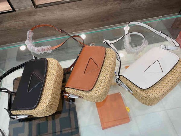 2021 luxury woven bag lady temperament brand designer's messenger fashion leather shoulder bags size 20*5*16cm cphn
2021 luxury woven bag lady temperament brand designer's messenger fashion leather shoulder bags size 20*5*16cm cphn