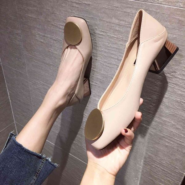 sandals spring square middle heel granny shoes women's thick fairy metal round button work m3gz, Black
sandals spring square middle heel granny shoes women's thick fairy metal round button work m3gz, Black