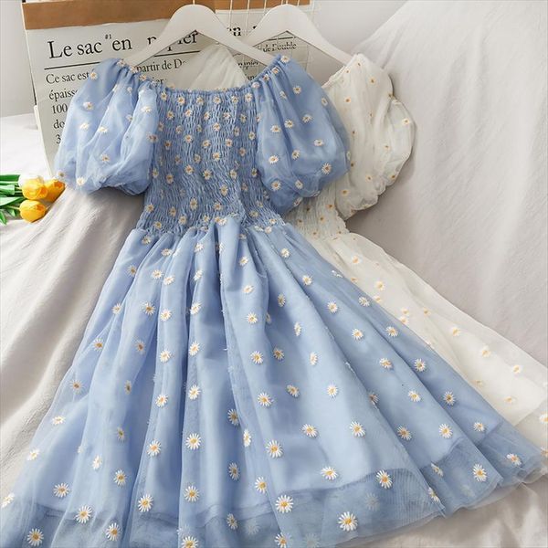 sweet little daisy embroidered folds women dress slash neck high waist slimming puff sleeve net gauze a line vestidos, Black;gray
sweet little daisy embroidered folds women dress slash neck high waist slimming puff sleeve net gauze a line vestidos, Black;gray