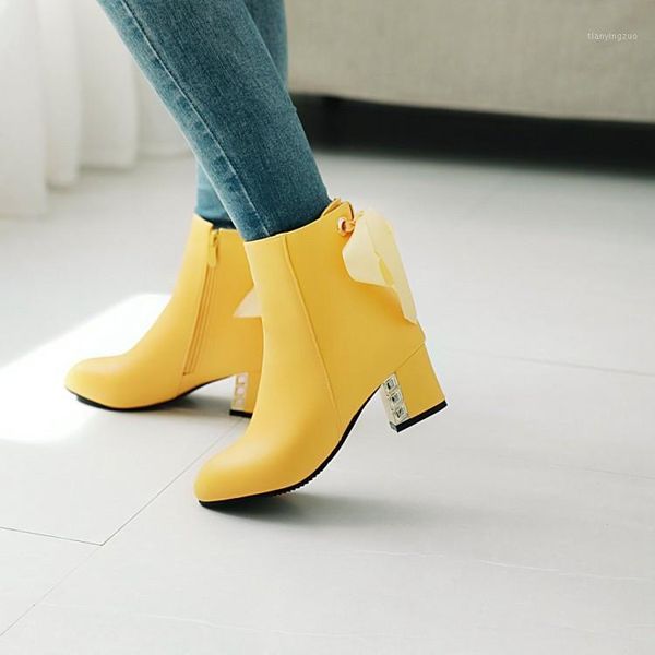 boots big size martin's are full of thick heels, high short boots, round head, back lace bare1, Black
boots big size martin's are full of thick heels, high short boots, round head, back lace bare1, Black