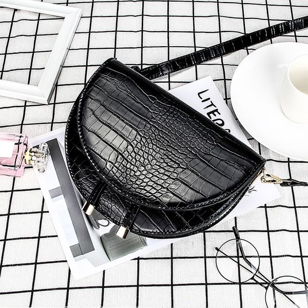 fashion saddle shape women shoulder bags crocodile handbag messenger bag lady pu leather crossbody bag for wife girl friend gift, Red;black
fashion saddle shape women shoulder bags crocodile handbag messenger bag lady pu leather crossbody bag for wife girl friend gift, Red;black