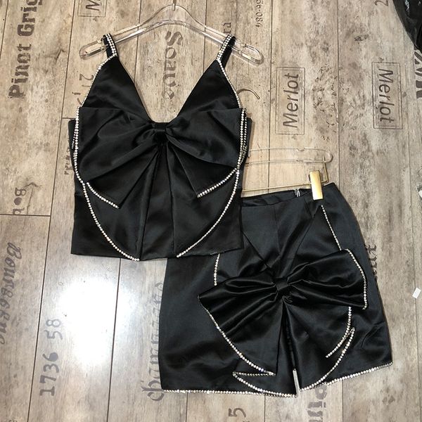 2021 summer new runway designer elegant two piece womens diamonded + high waist mini bow skirt streetwear set 1zlc, Black
2021 summer new runway designer elegant two piece womens diamonded + high waist mini bow skirt streetwear set 1zlc, Black