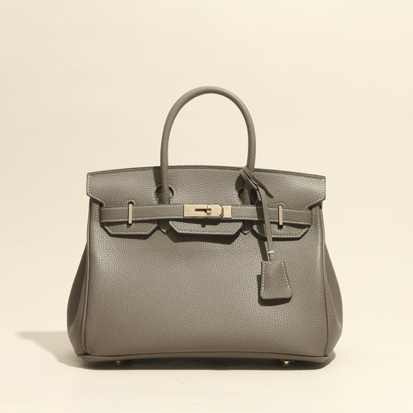 women luxurys designers bags 2021 summer style litchi grain leather high capacity messenger high- designer handbag handbags totes crossbody 
women luxurys designers bags 2021 summer style litchi grain leather high capacity messenger high- designer handbag handbags totes crossbody