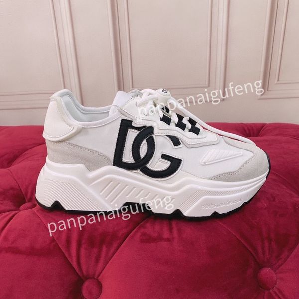 designer casual shoes with original box dust shoe bag leather suede black white begin red pink green fashion luxury brand printing men women
designer casual shoes with original box dust shoe bag leather suede black white begin red pink green fashion luxury brand printing men women