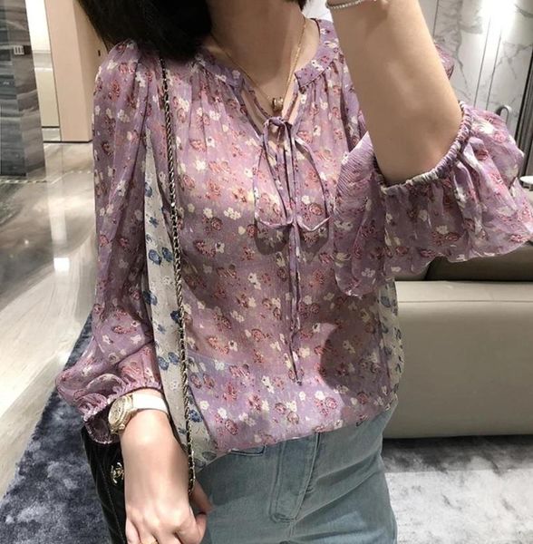 contrast stitching romantic floral print silk women shirt long sleeve o-neck lace-up lady blouse slightly transparent, White
contrast stitching romantic floral print silk women shirt long sleeve o-neck lace-up lady blouse slightly transparent, White