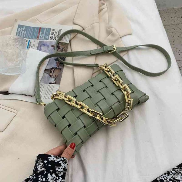 ins net red woven bag foreign style female 2021 korean chain messenger texture fashion single shoulder, Black;red
ins net red woven bag foreign style female 2021 korean chain messenger texture fashion single shoulder, Black;red