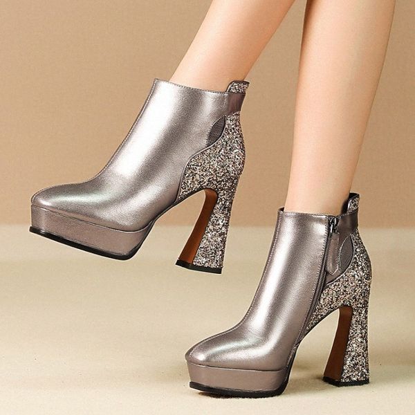 mljuese 2020 women soft ankle boots cow leather bling bling zippers winter short plush high heel boots platform women boys boots fashi f48u#, Black
mljuese 2020 women soft ankle boots cow leather bling bling zippers winter short plush high heel boots platform women boys boots fashi f48u#, Black