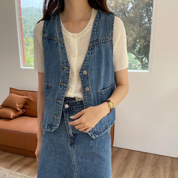 women's vests 2021 summer sleeveless korean denim waistcoat v-neck single-breasted short autumn blue vest jacket aq1018, Black;white
women's vests 2021 summer sleeveless korean denim waistcoat v-neck single-breasted short autumn blue vest jacket aq1018, Black;white