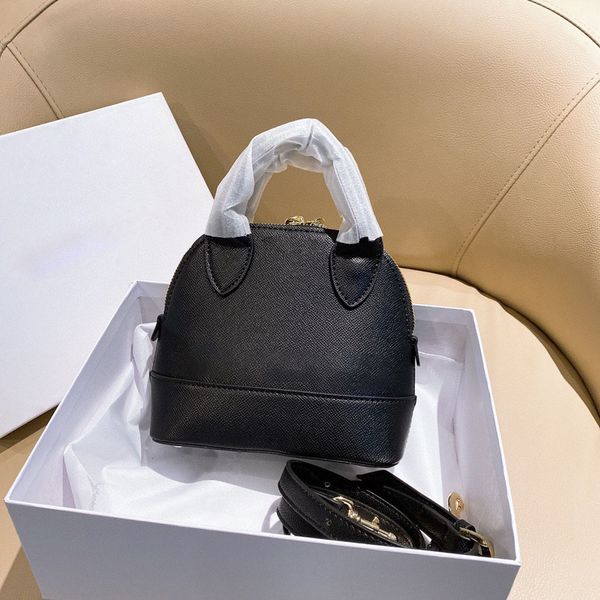 pieces of designer fashion bag coin purse old flower embossed classical chain shoulder bag lady purse belt bag 18.8.16cm0, Black
pieces of designer fashion bag coin purse old flower embossed classical chain shoulder bag lady purse belt bag 18.8.16cm0, Black