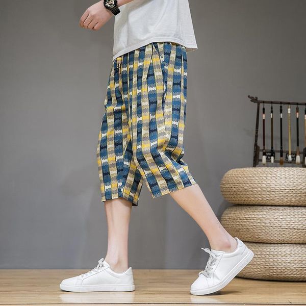 men's shorts summer new style 2021 chinese style beach flower pants japanese trend youth large size plaid casual shorts, White;black
men's shorts summer new style 2021 chinese style beach flower pants japanese trend youth large size plaid casual shorts, White;black