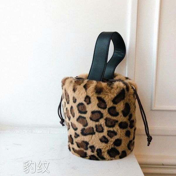 evening bags 2021 autumn and winter korean dongdaemun mouth bucket bag plush net red baita single shoulder messenger handbags
evening bags 2021 autumn and winter korean dongdaemun mouth bucket bag plush net red baita single shoulder messenger handbags