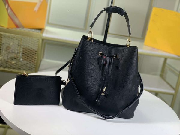 fashion handbag women genuine leather bag with letters shoulder bucket bags lady shopping handbags and wallet
fashion handbag women genuine leather bag with letters shoulder bucket bags lady shopping handbags and wallet