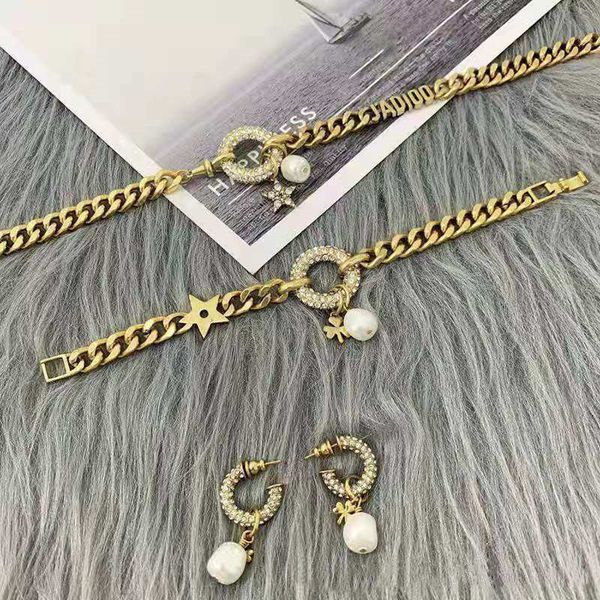 family's new four leaf grass pearl necklace neckchain female net red tide pearl earrings, Silver
family's new four leaf grass pearl necklace neckchain female net red tide pearl earrings, Silver