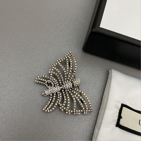 luxury diamond butterfly charm pin brooches brooche for lady women bride party wedding lovers gift engagement jewelry clothing decoration wi, Gray
luxury diamond butterfly charm pin brooches brooche for lady women bride party wedding lovers gift engagement jewelry clothing decoration wi, Gray