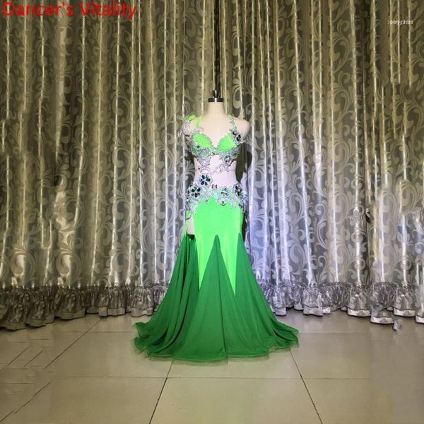 stage wear customized high-grade belly dance suits competition costume 2021 women lady's india performance clothing1, Black;red
stage wear customized high-grade belly dance suits competition costume 2021 women lady's india performance clothing1, Black;red