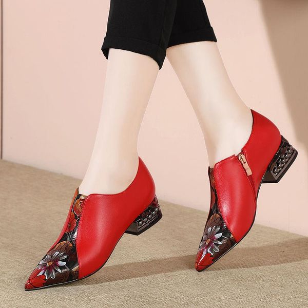 dress shoes cowhide genuine leather woman 2021 women mid heels spring/fall pointed toe for female fashion work shoe red black
dress shoes cowhide genuine leather woman 2021 women mid heels spring/fall pointed toe for female fashion work shoe red black