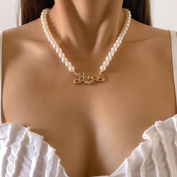 pendant necklaces jewelry french retro imitation pearl micro-inlaid letters clavicle chain baroque love bow necklace, Silver
pendant necklaces jewelry french retro imitation pearl micro-inlaid letters clavicle chain baroque love bow necklace, Silver