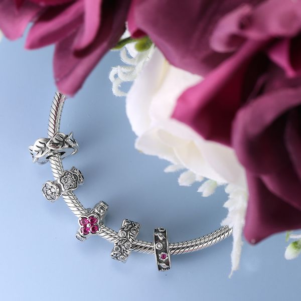 authentic beautiful maple leaves 925 sterling silver spacer ser beads fit original european charm bracelet jewelry making q0531, Black
authentic beautiful maple leaves 925 sterling silver spacer ser beads fit original european charm bracelet jewelry making q0531, Black