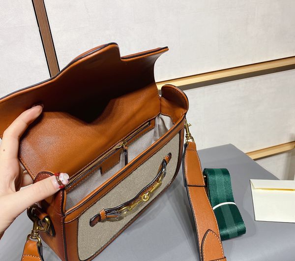 2021 luxurys designers women satchel clutch fashion zipper interior slot pocket bags hasp hobo messenge lady business bag ladies wallets sad, Red;black
2021 luxurys designers women satchel clutch fashion zipper interior slot pocket bags hasp hobo messenge lady business bag ladies wallets sad, Red;black