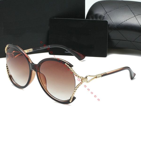2022 new classic retro designer sunglasses mens womens fashion trend sun glass anti-glare uv400 casual gold frame glasses 7 colors options s, White;black
2022 new classic retro designer sunglasses mens womens fashion trend sun glass anti-glare uv400 casual gold frame glasses 7 colors options s, White;black