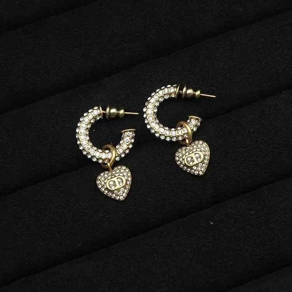 cd designer jewelry d family full diamond dijia earrings fashion love hook luxury female star same, Red;brown
cd designer jewelry d family full diamond dijia earrings fashion love hook luxury female star same, Red;brown