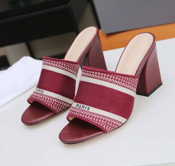 2021 new ladies slippers sandals, fashion designer ladies flying woven fabric sandals slippers, wholesale shipping, Black
2021 new ladies slippers sandals, fashion designer ladies flying woven fabric sandals slippers, wholesale shipping, Black