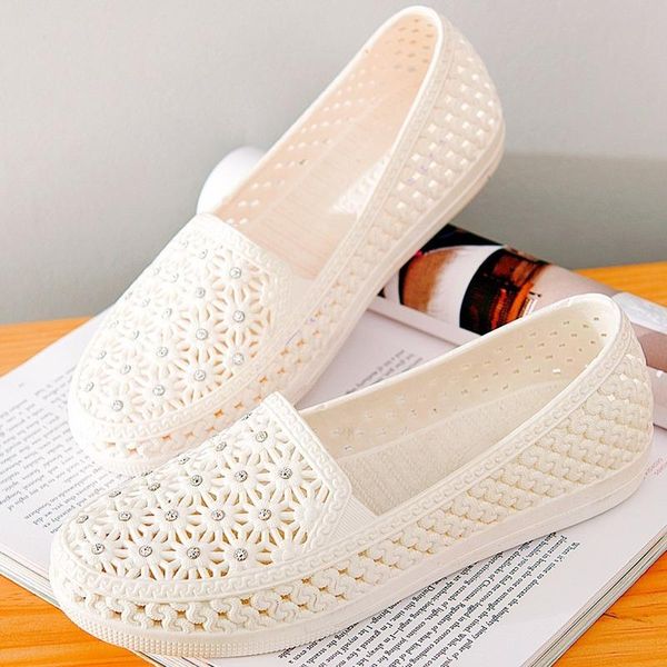 2021 summer jellyshoes women sandals rainproof flat-bottom holeshoes shallow mouth white nurseshoes non-slip pregnant womenshoes, Black
2021 summer jellyshoes women sandals rainproof flat-bottom holeshoes shallow mouth white nurseshoes non-slip pregnant womenshoes, Black