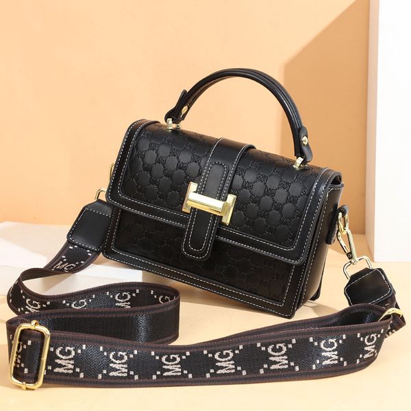 design bags summer new korean pu women's fashion embossed small square trend single shoulder bag diagonal span
design bags summer new korean pu women's fashion embossed small square trend single shoulder bag diagonal span