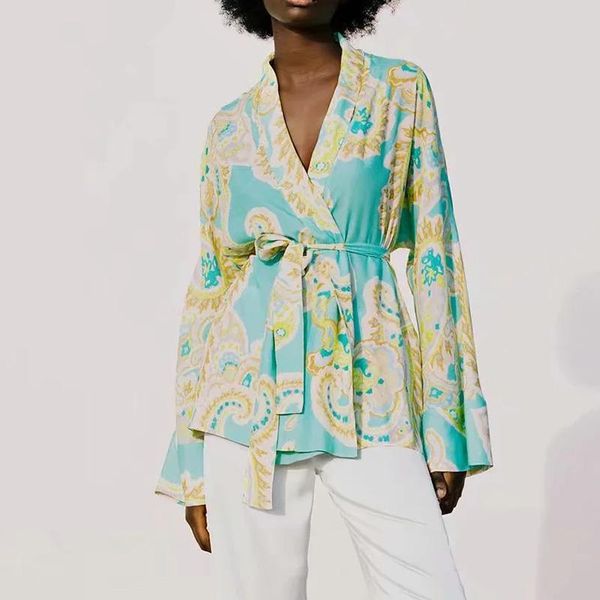 women's jackets 2021 fashion women bow decoration printing jacket v-neck bathrobe loose outwear retro green printed no buttons overcoat, Black;brown
women's jackets 2021 fashion women bow decoration printing jacket v-neck bathrobe loose outwear retro green printed no buttons overcoat, Black;brown