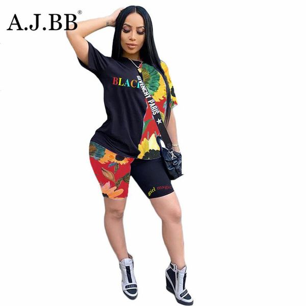 europe's new multicolor printing sports two piece set summer fashion loose o-neck short sleeve t-shirt and shorts women's set, Gray
europe's new multicolor printing sports two piece set summer fashion loose o-neck short sleeve t-shirt and shorts women's set, Gray
