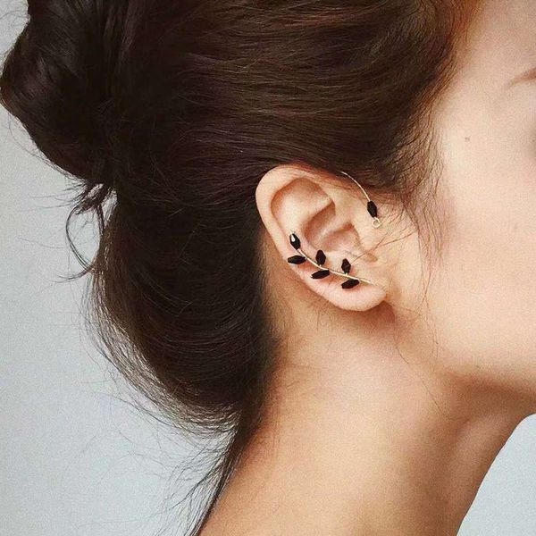 hbp fashion fresh water pearl crystal heavy industry, no hole, fashionable and exquisite ear hook, Silver
hbp fashion fresh water pearl crystal heavy industry, no hole, fashionable and exquisite ear hook, Silver